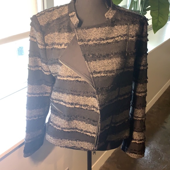 BCBGMaxazria black textured blazer - Picture 4 of 5